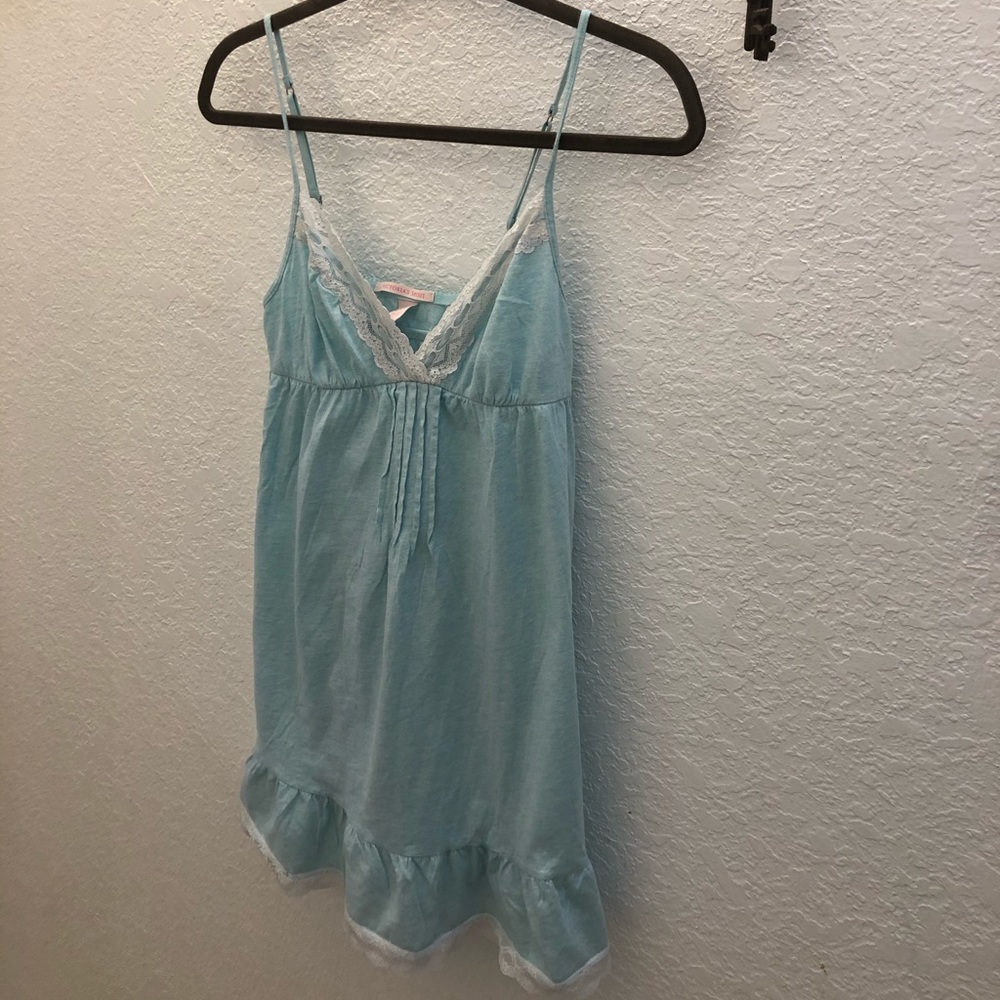 Victoria secret night gown size small